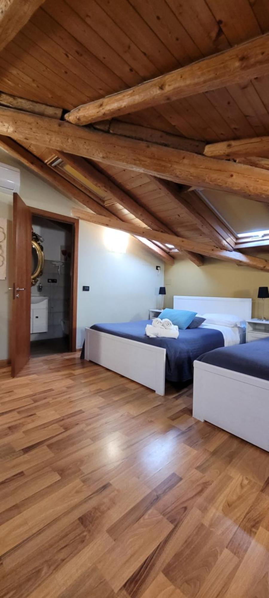 XX Miglia Rooms & Apartments カターニア エクステリア 写真